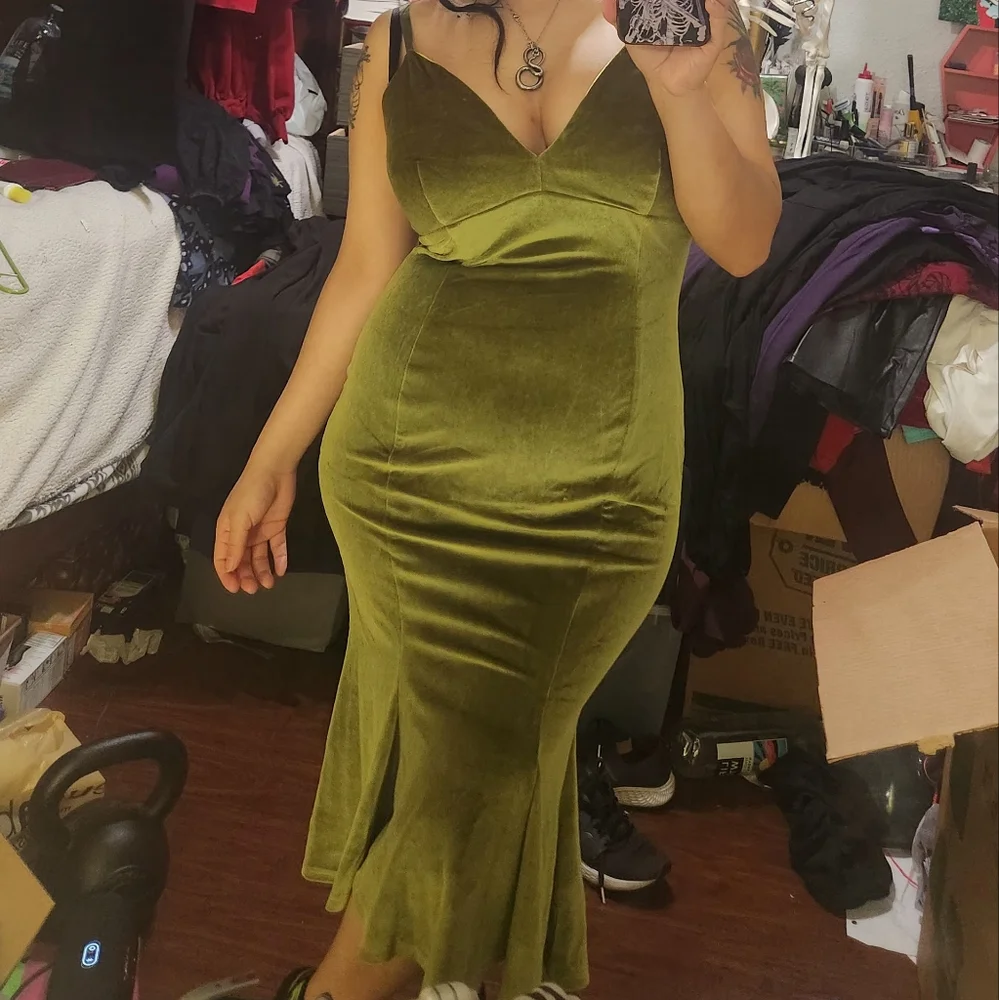 Venus slip dress - Picture 3 of 3